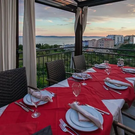 Adela - Znjan 斯普利特