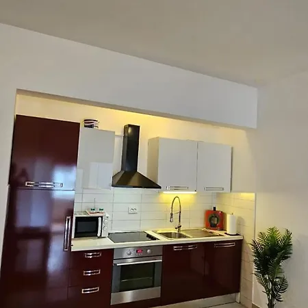 Adela - Znjan 斯普利特