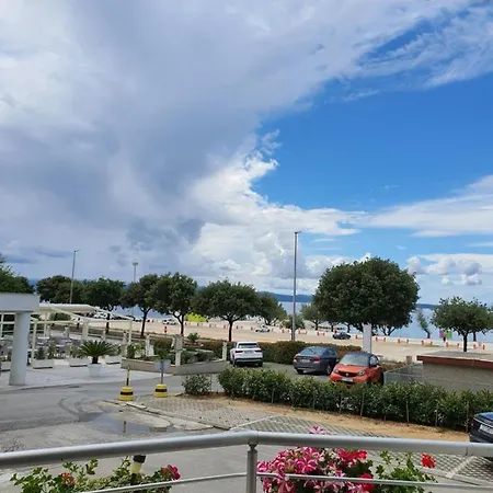 Adela - Znjan * Split