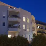 Adela Apartments - Beach Znjan Split Apartment Split