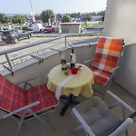 Adela Apartments - Beach Znjan Split Apartment *